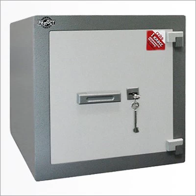 Сейф Рипост BMI 1001 T